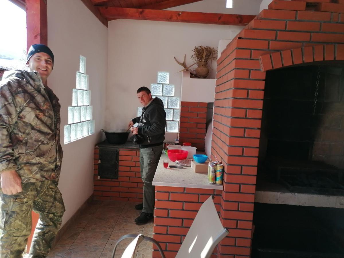 Pensiunea Fábián Vendégház Corund  Exterior foto