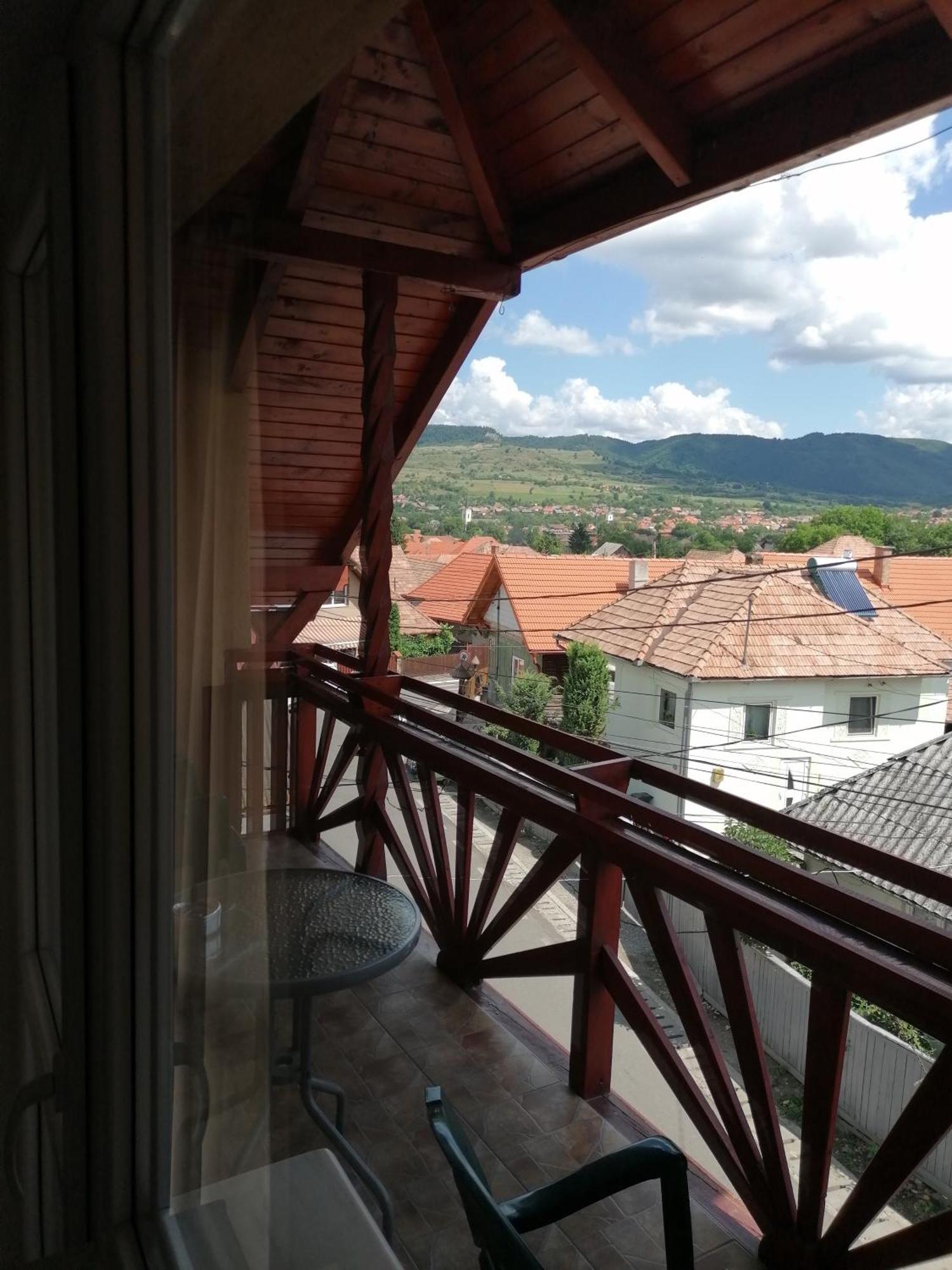 Pensiunea Fábián Vendégház Corund  Cameră foto